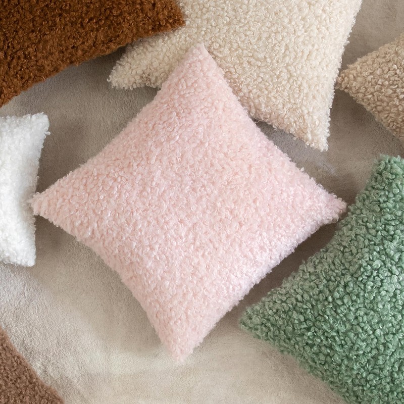 YAERTUN Pack of 2 Faux Fur Throw Pillow Covers Decorative