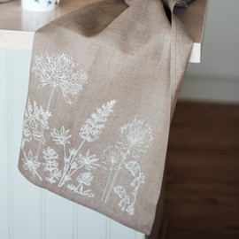 Natural Pure Linen Tea Towel. This beautiful, hand printed tea towel features garden flowers. Machine Washable At 40 degrees and will compliment your kitchen decor perfectly. Size 70 x 46cm