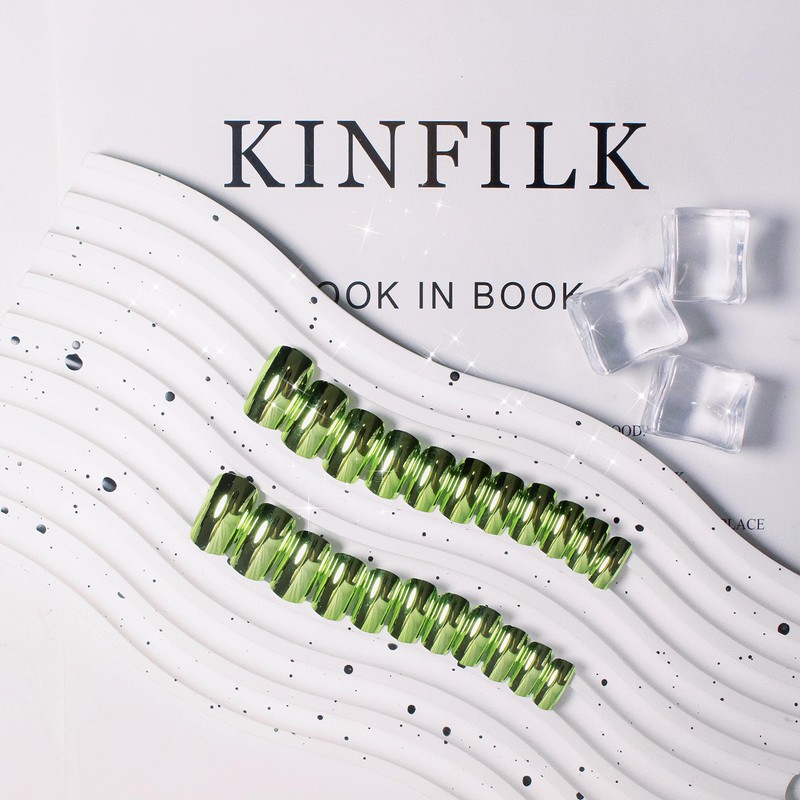 Mirror Metal Green Press on Nails Medium Short Square Chrome