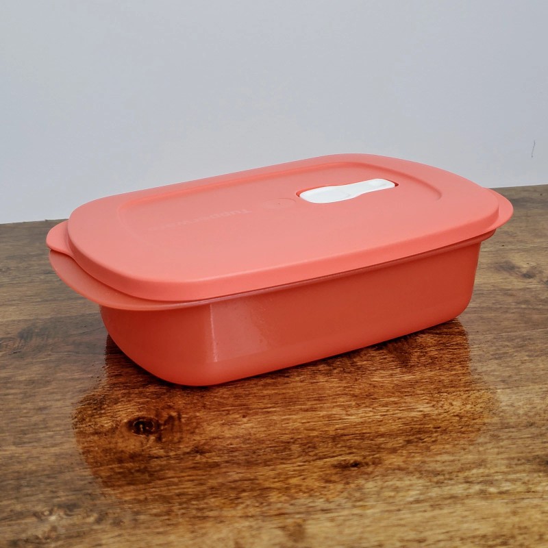 Tupperware CrystalWave Plus Rectangle Microwave Container 4 Cup