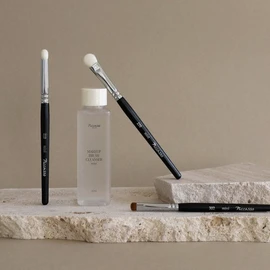 Picasso Eyeshadow Brush Mini 3-Piece Set (+Free Mini Cleanser) / 피카소 아이섀도우 브러쉬 미니 3종 세트 (+클렌저 미니 증정)