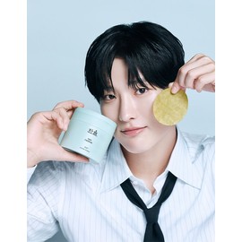 Hanyul [한율] 어린쑥 수분진정 패드 60매 [HANYUL] Mugwort Hydrating Calming Pads 60 Sheets