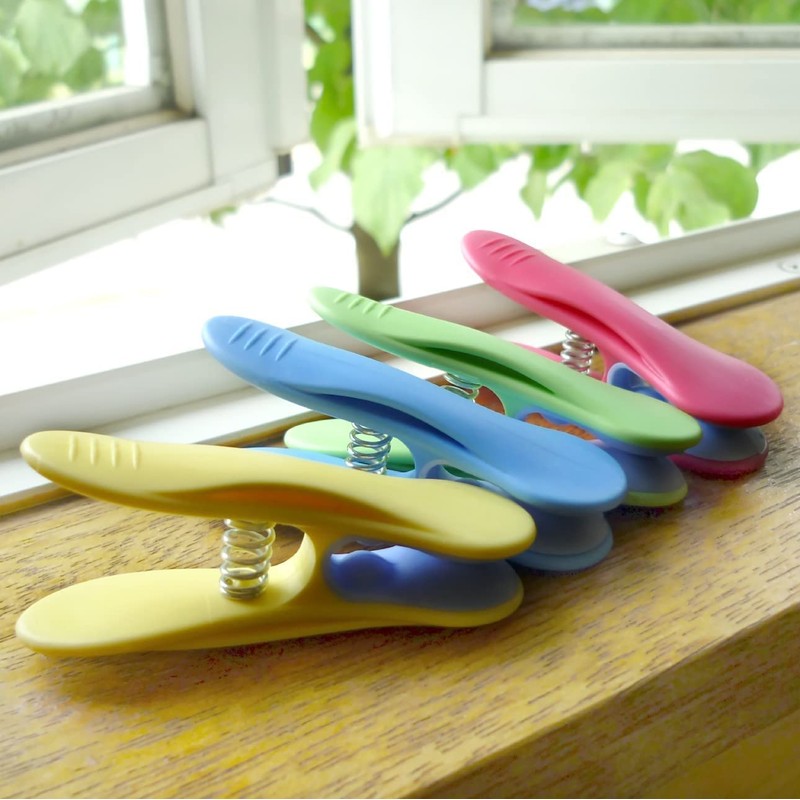 Clothespins Strong Non-marking Plumer Sweet Clips, Pack of 12, Colorful