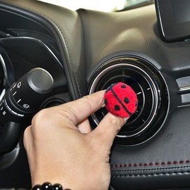 ORIESSE Ladybug Car Air Freshener Vent Clip,Cute Red Car Decor,Girly Handmade Wool Felt Essential Oil Diffuser Air Vent Clip for Women