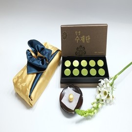 Jangsaeng Red Ginseng Jangsaeng Water Foundation 10 pills /  장생홍삼장생수재단10환