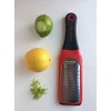 Microplane Artisan Series Rallador y Zester de queso (fino, rojo)