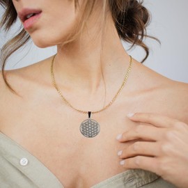 Felicidade Flower of Life Stainless Steel Pendant Symbol of Harmony and Positive Energy Ideal for Women Men Elegant Meaningful Jewelry (Silver), 2 cm, Stainless Steel