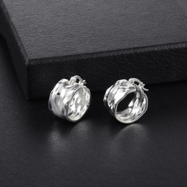 ASH'S CHOICE Sterling Silver Hoop Earrings for Women Hammered Earrings Hypoallergenic 925 Sterling Silver Small Hoop Earrings Fashion Lightweight Wide Flat Hoop Earrings for Women Jewelry