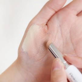かづきれいこ クイックカバーリングペンシル UV (BE ＜ベージュ＞) SPF38 PA+++ シミ・そばかす ピンポイントでカバー。使いやすいペンシルタイプ。