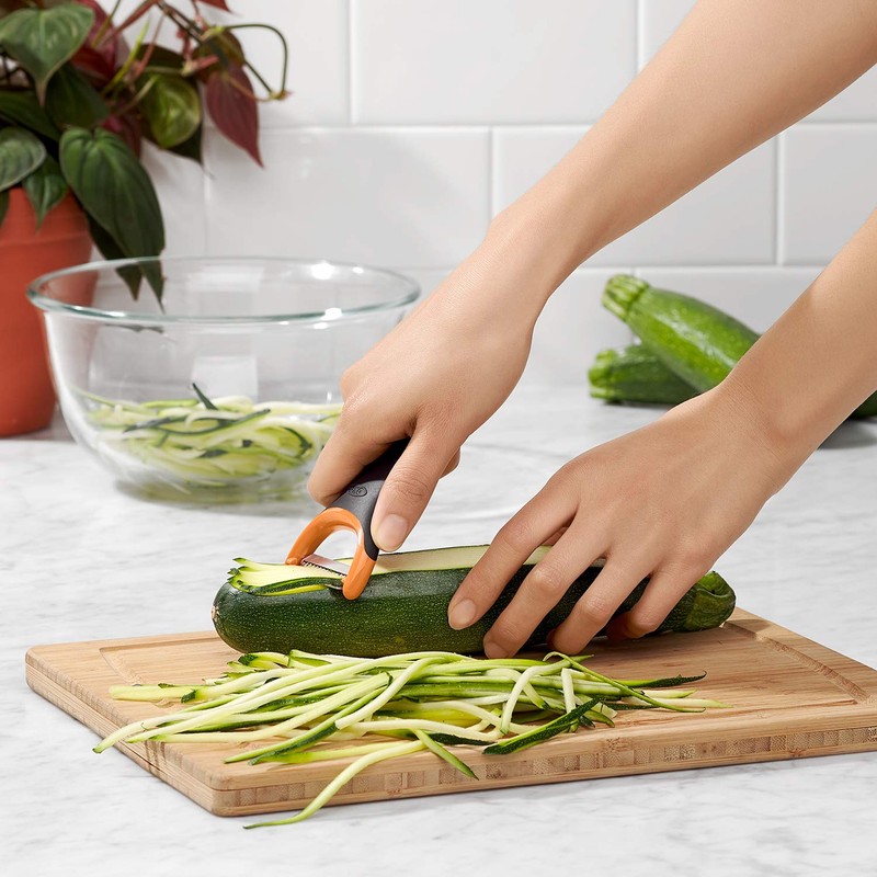 OXO Julienne Peeler Skin Peeler Mini Small Size Compact For