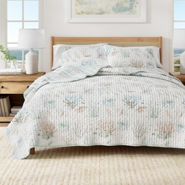 Great Bay Home King/California King 100% Cotton Quilt Set with Shams - Reversible Coastal Prints - Lightweight, Breathable, All-Season Bedding - 3-Piece King Bed Set, Aqua Grove