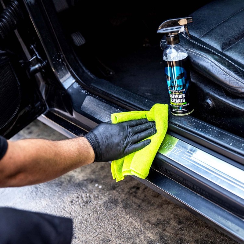 Voodoo Ride ® VR-1025 All-Purpose Interior Cleaner Cleaner & Protectant