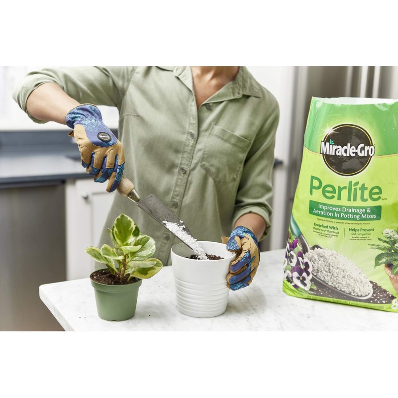 Miracle-Gro Perlite, Helps Improve Drainage and Aeration in Potting Mixes,