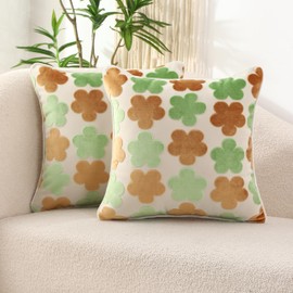 WOKANI Spring Throw Pillow Covers 20x20 Set of 2 Cute Flower Decorative Velvet Cushion Cases Outdoor Home Decor for Couch Sofa Bedroom Living Room,Cream Green Daisy Floral