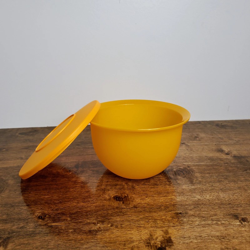 TUPPERWARE Impressions Classic BOWL 3095 Orange 1.3 L Serving Mixing