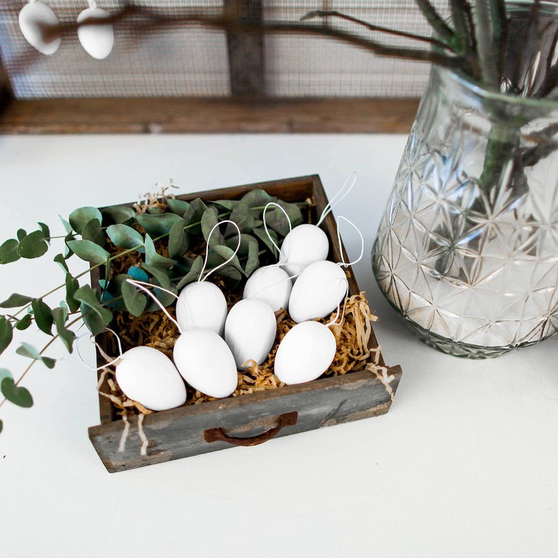 12 white papier-mâché Easter eggs | Classic Easter decoration for