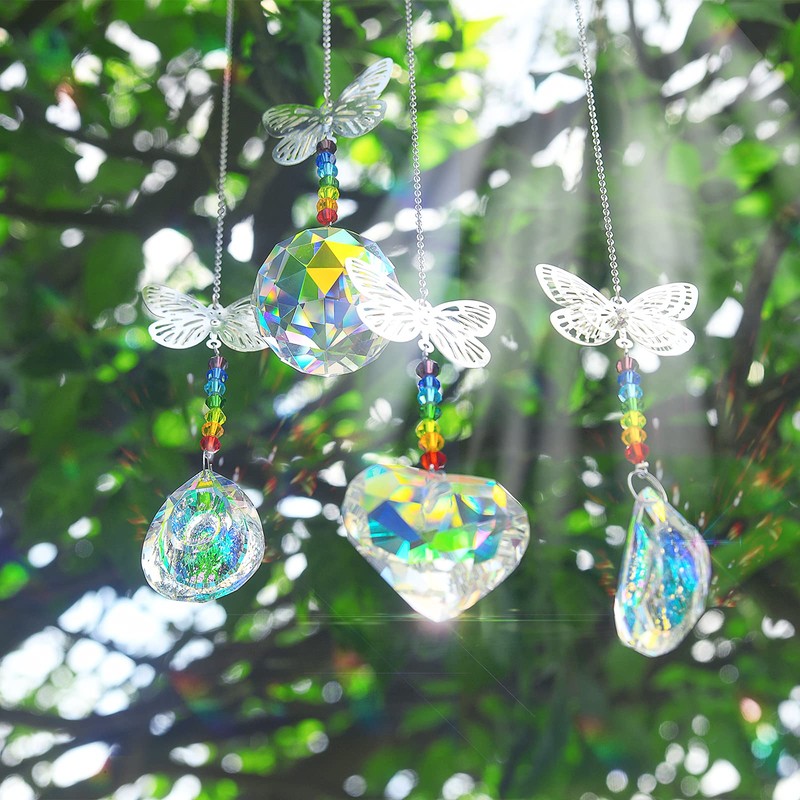 MerryNine クリスタルサンシャインキャッチャー カラフルなハート/ピパ/ロンガン/クリスタルプリズムボール+バタフライペンダント 窓辺 レインボーハンギング ホームガーデン 窓 車の装飾 クリスマスツリーデコレーション 4個