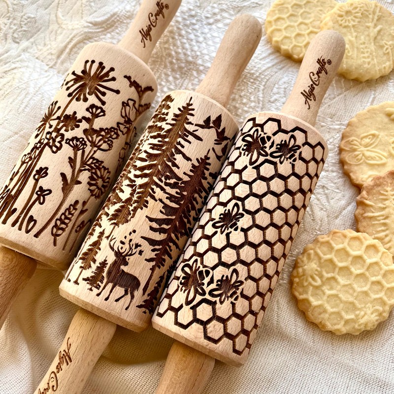 WILD 3 mini Embossed Rolling Pin Set with Bees, Meadow