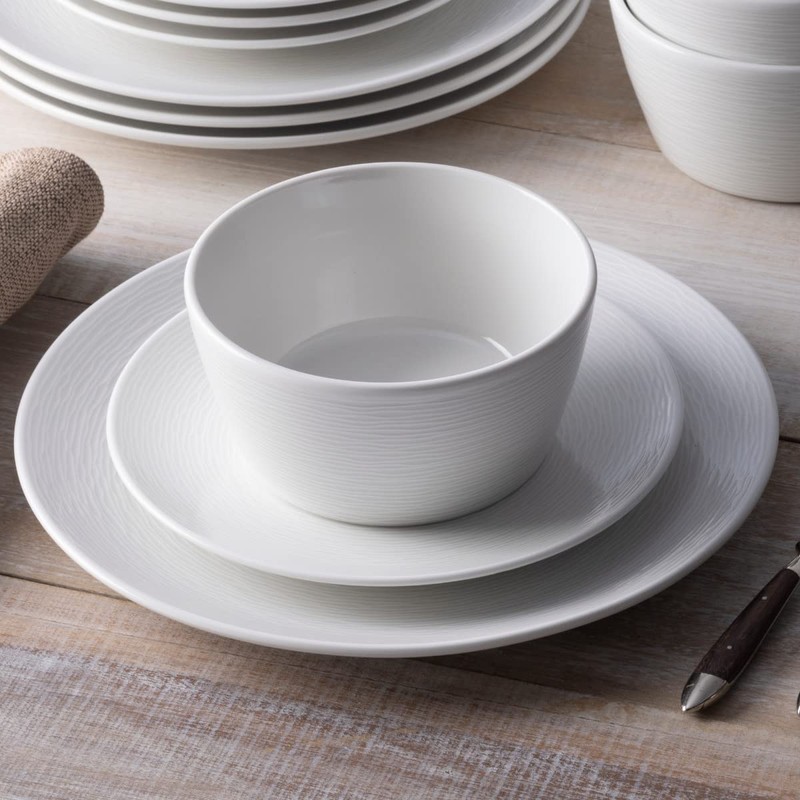 Noritake WoW Swirl 12-Piece Coupe Set in White