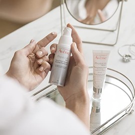 Avne Physiolift Serum Rellenador con Ácido Hialurónico 30ml                                                                                           