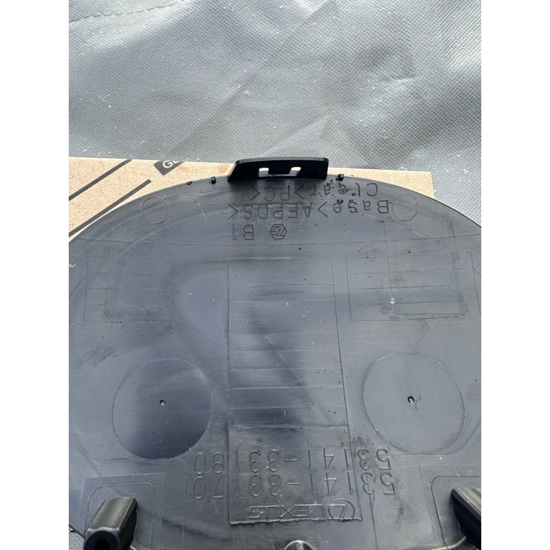 Lexus ES 300h Hybrid 2019-2022 Front Grille Emblem Logo Radar