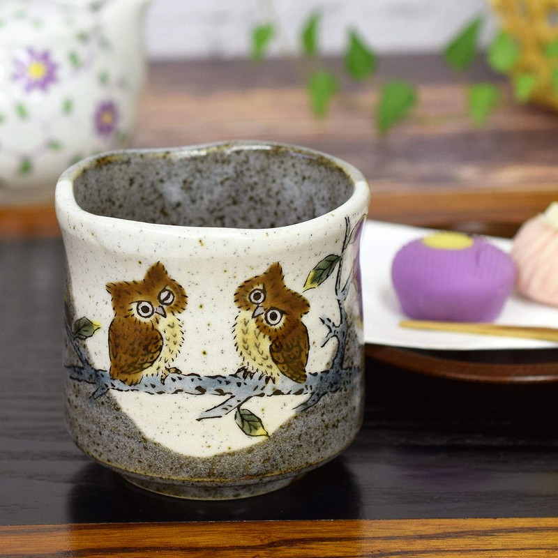 Waza no Kura Stylish Kutani Ware Teacup Gold Leaf Line