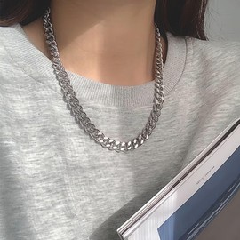 QueenBee Silver Cuban Necklace 8mm 50cm, Miami Curb Chain Silver Necklace for Women, Waterproof Non-Tarnish 8mm Cuban Necklace for Her, Hypoallergenic Silver Cuban Necklace Gift, Birthday Gift for Her, Valentine’s Day Silver Jewelry Gift, Mother's Day Je