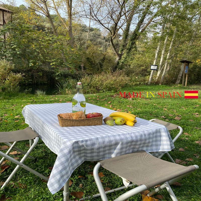 LAN&LAN Rectangular Check Tablecloth for Indoor Outdoor Dining Garden Camping