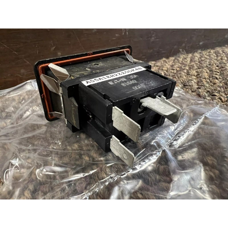 Eaton NEW Genuine Eaton 81640 Rocker Switch Park Lights 4