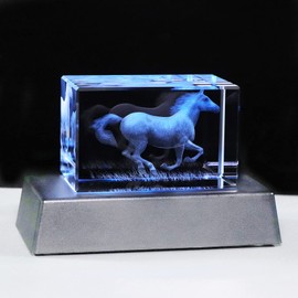 Qianwei Horse Gifts for Girls Women Horse Lovers, 3D Crystal Horse Stuff Glass Figurine Decor for Home Horses Statue Gift Mother Day Birthday for Mom Mother Mama from Daughter Son