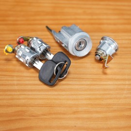 Rldym Ignition Switch Lock Cylinder Doors Lock Set with 2 Keys 69005-35130, D2191608 for Toyota Pickup Hilux LN80 LN81 LN86 LN91 LN100 LN105 LN106 LN107 LN109 RN80 RN85 RN90 RN105 RN106 1988-1997