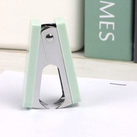 NatSumeBasics Mint Green Staple Remover 2pcs Cute Staples Puller Removal Tool with Lock Plastic Body Steel Jaws for Office School Desk Accessories (2 Green)