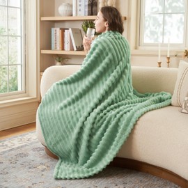 Joiedomi Throw Blanket for Couch, Soft Sage Green Fleece Blankets Birthday Gifts for Women Mom Girls, 3D Ribbed Jacquard Cozy Cute Throw Aesthetic Gifts 50x70 Inches
