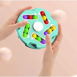 Jeu d'aptitude. Rubik's Cube Rotatif. Casse-tête à billes. Turquoise