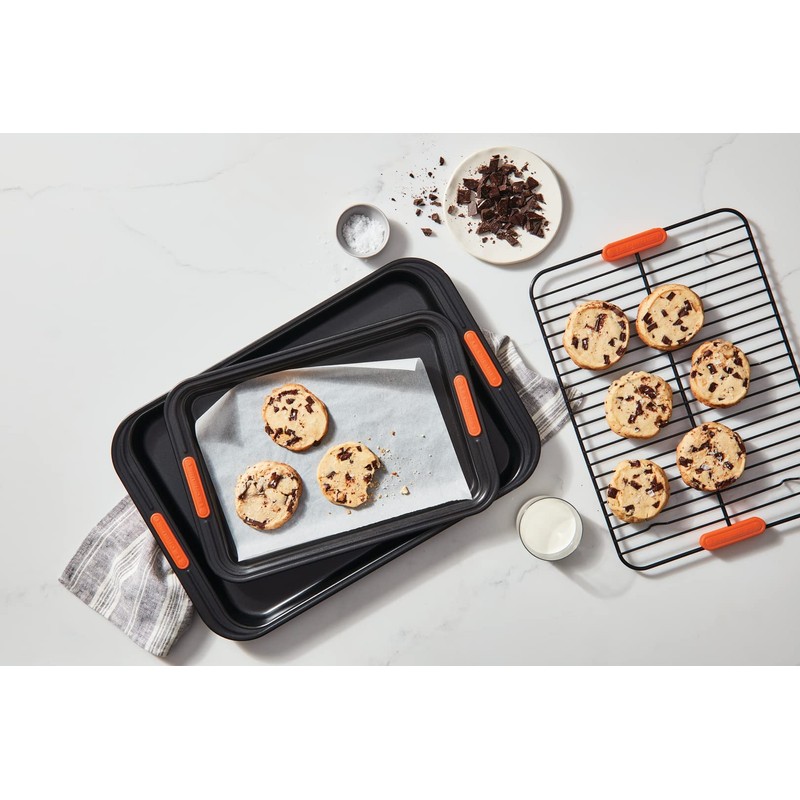 Le Creuset Cooling Rack Nonstick, Black, 46601000010000