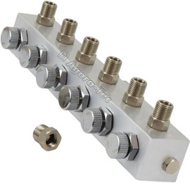 Agora-Tec triple (3-way) airbrush Adapter connector with 3 x 1/8" external thread 1x 1/8" inside thread