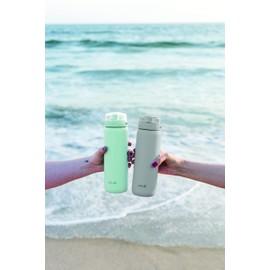 Ello Cooper 18oz Kids Stainless Steel Water Bottle with Straw and Carry Handle, Double Walled and Vacuum Insulated Metal, Leak Proof Locking Lid with Soft Silicone Spout, Reusable, BPA Free, Gray