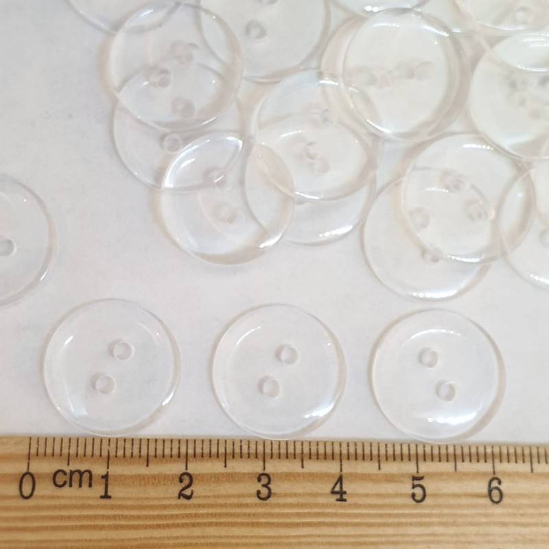 MajorCrafts® 50pcs 18mm Transparent Clear 2 Holes Round Resin Sewing