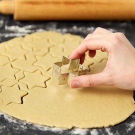 Mabor 5 Pcs Star Cookie Cutters Set,Small Star Cookie Cutter,Six-Pointed Star Shape,Safety in Use,Star Fondant Cutter,Mini Star Cookie Cutter,Holiday Cookie Cutters Christmas Shapes