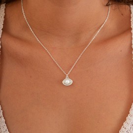 VRIUA Shell Pearl Necklace for Women – 14K White Gold Plated Silver Seashell Pendant – Dainty Ocean Jewelry Gift