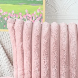 NIULAA Pink Cushion Cover, 45 x 45 cm, Set of 2, Fluffy Plush Decorative Cushion Covers, Soft Striped Fur Cushion Cover, Luxury Sofa Cushion Covers, Living Room, Sofa