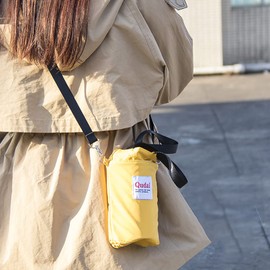 YUYAKESHI Water Bottle Cover, Water Bottle Cover, Strap, Zipper Bag, Carrying, Going Out, Plastic Bottle, Water Bottle, For Work or School Commutes, Adjustable Shoulder, avocado green, Casual