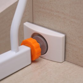 OioTuyi Pack of 4 Wall Protection Pads for Stair Gates and Door Gates - No Drilling Required - Does Not Colour - Safety Protection for Children and Pets