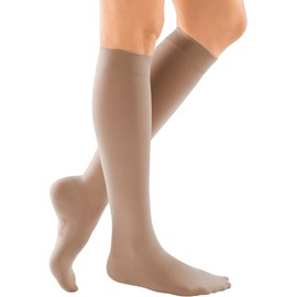 mediven Comfort for Women, 20-30 mmHg – Closed Toe Leg Circulation, Knee High Compression Stockings for Women, Semi-Transparent Leg Support Compression Hosiery , VI-Petite, Ebony