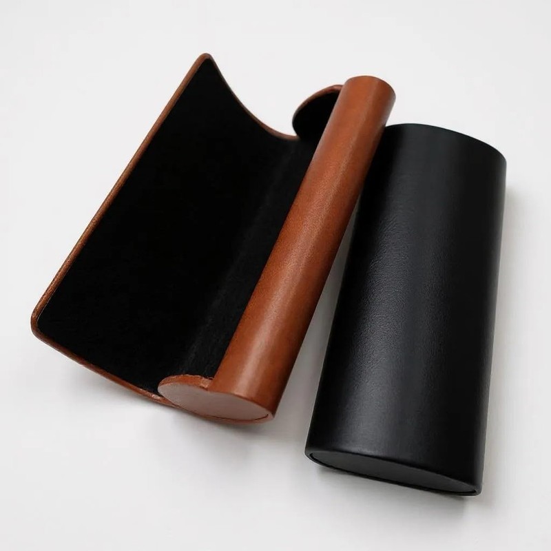 [ハナタチバナ] [HANATATIBANA] メガネケース 軽量 スリム おしゃれ セミハード ケース コンパクト マグネット式