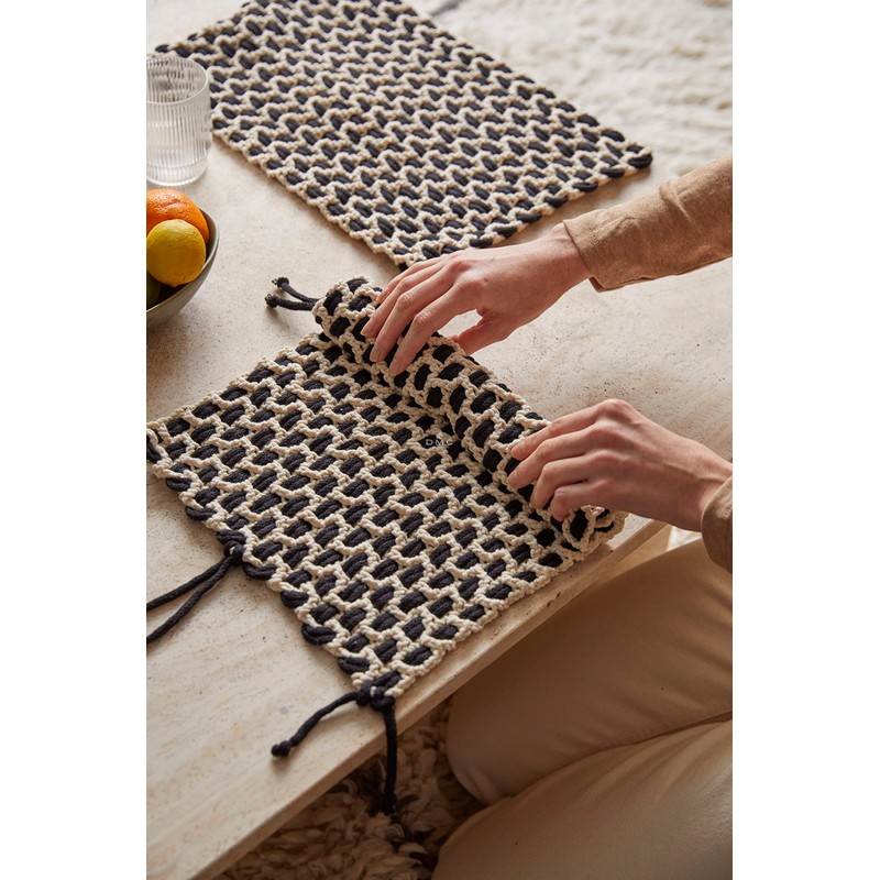 Monochrome Placemats Crochet Kit