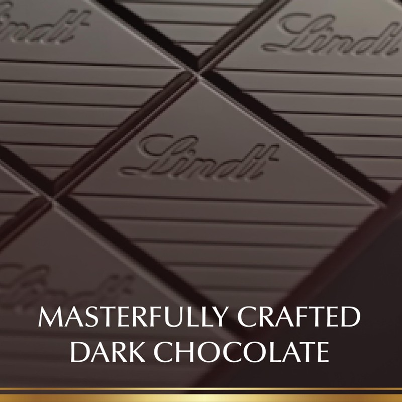 Lindt EXCELLENCE Extra Creamy Milk Chocolate Candy Bar, Milk Chocolate,