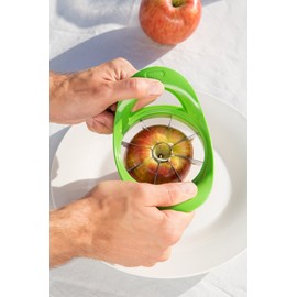 Zyliss Apple Divider – Stainless Steel Ultra-Sharp 8-Slice Apple Corer and Cutter – Ergonomic BPA-Free Handles – Thick Riveted Blades – Dishwasher Safe Apple Slicer – Green