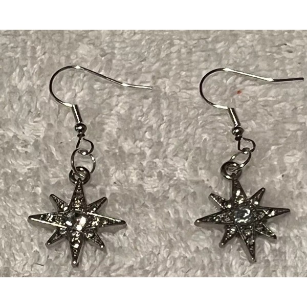 Unbranded Clear Rhinestone 8 pointed Star Earrings w/Silverplated Earwires New