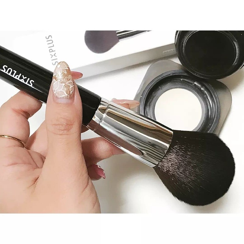 SIXPLUS F31 Large Size Powder Brush (Black)